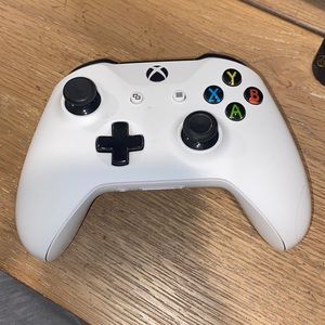 Xbox One S Controller - White